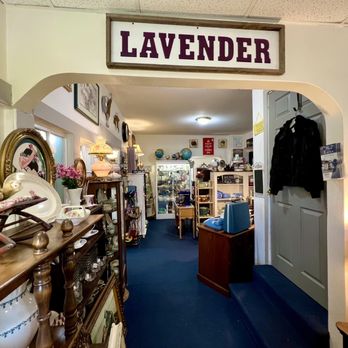 Hwy 99 Antique Mall - Antiques Near Me - Aurora, Oregon