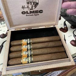 Cigar Cave Medford - Surprised they had these hard to find in stock. Well not anymore, I bought the box.