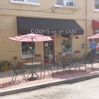 Cody's On 4th - From the street - Breakfast & Brunch Near Me - Mount Dora, Florida