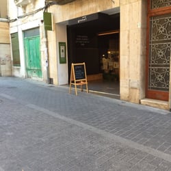 Granel - Tienda de productos ecológicos muy cerca del ayuntamiento.
