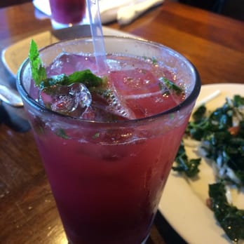 Bar Bocce - Mint berry lemonade, super yummy and tasty - Pizza Near Me - Sausalito, California