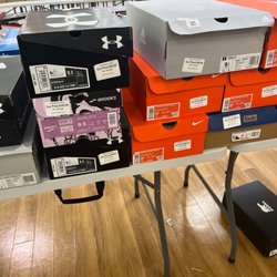 DICK'S Warehouse Sale