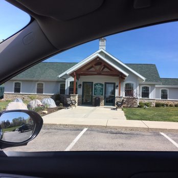 Pineview Veterinary Hospital & Pet Resort - Boarding and doggy daycare - Veterinarians Near Me - Waunakee, Wisconsin Pineview Veterinary Hospital & Pet Resort - Boarding and doggy daycare - Veterinarians Near Me - Waunakee, Wisconsin