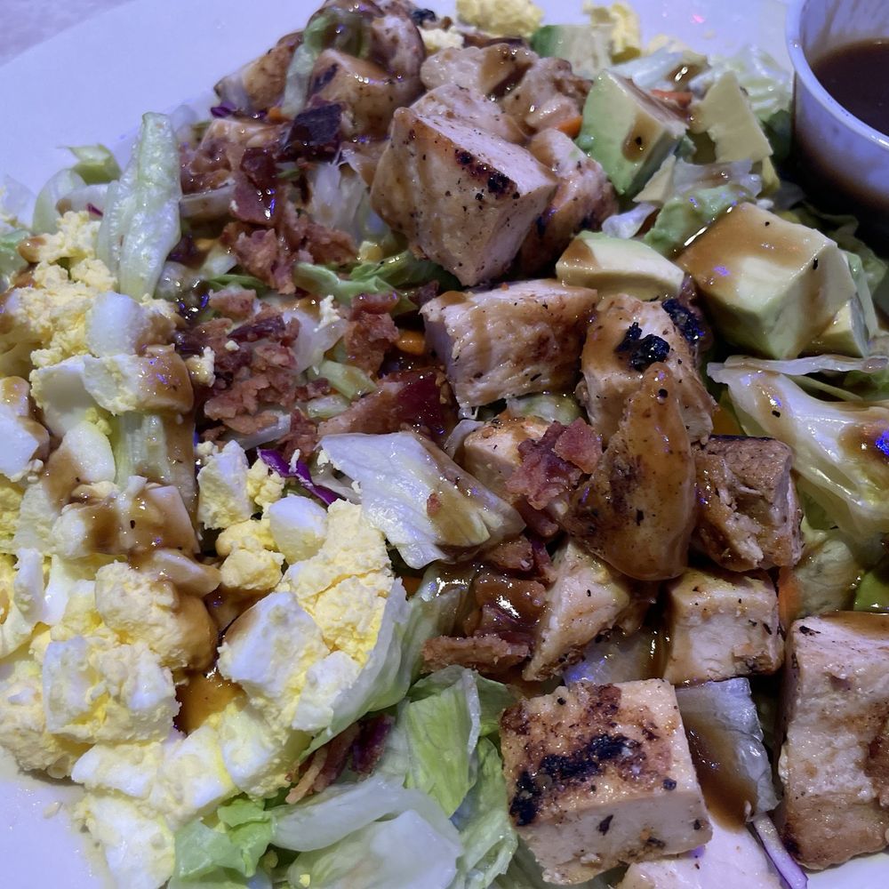 Bubba's 33 - Cobb salad - American Near Me - Tempe, Arizona