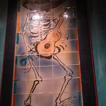 Dos Coyotes Border Cafe - decor - Tex-Mex Near Me - Sacramento, California Dos Coyotes Border Cafe - decor - Tex-Mex Near Me - Sacramento, California