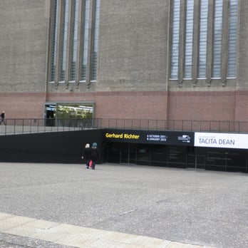 Tate Modern - The austere entrance facade - Art Museums Near Me - London, XGL