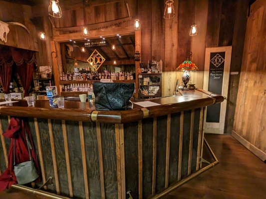 Dry Diggings Distillery by null