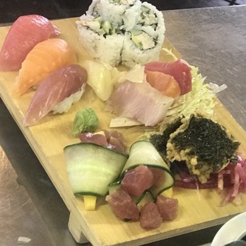 Kona Cafe - Sushi from Kona Cafe Sushi bar, Disney's Polynesian Resort, Orlando - Sushi Bars Near Me - Lake Buena Vista, Florida