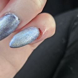 Queen Nails