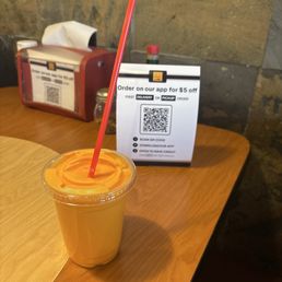 Mango lassi Mango lassi