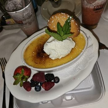 Pappadeaux Seafood Kitchen - Creme Brulee - Cajun/Creole Near Me - Marietta, Georgia