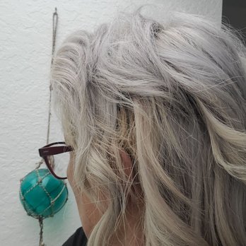 The Studio O - Before: Yellow bottom & platinum top - Hair Stylists Near Me - Long Beach, California The Studio O - Before: Yellow bottom & platinum top - Hair Stylists Near Me - Long Beach, California