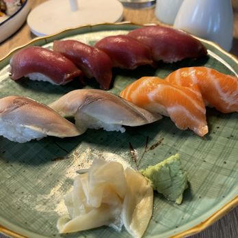 Izmi Sushi Bar - Tuna, salmon and mackerel sushi - Sushi Bars Near Me - Santa Fe, New Mexico