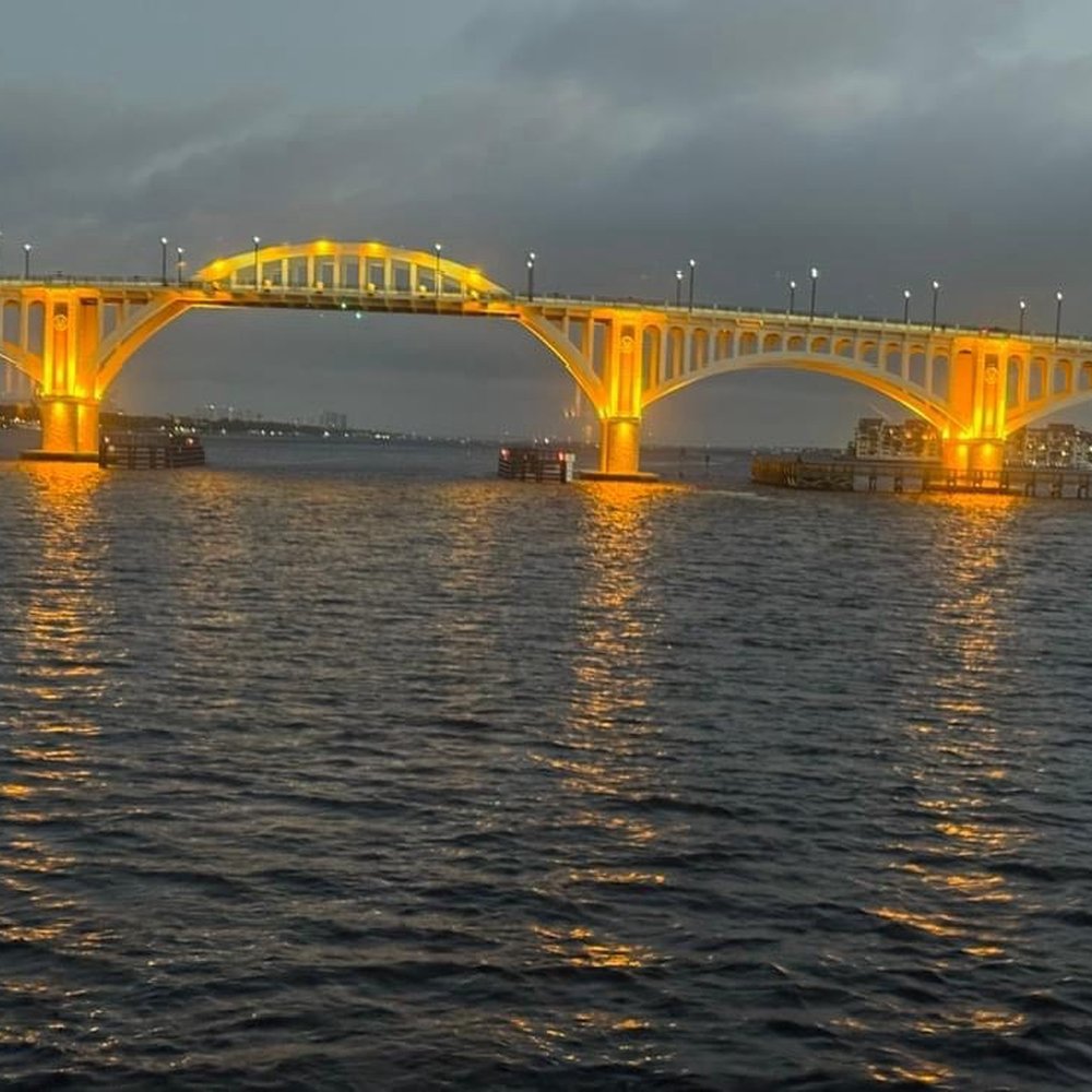 Dine and Cruise - Boat Tours Near Me - Daytona Beach, Florida