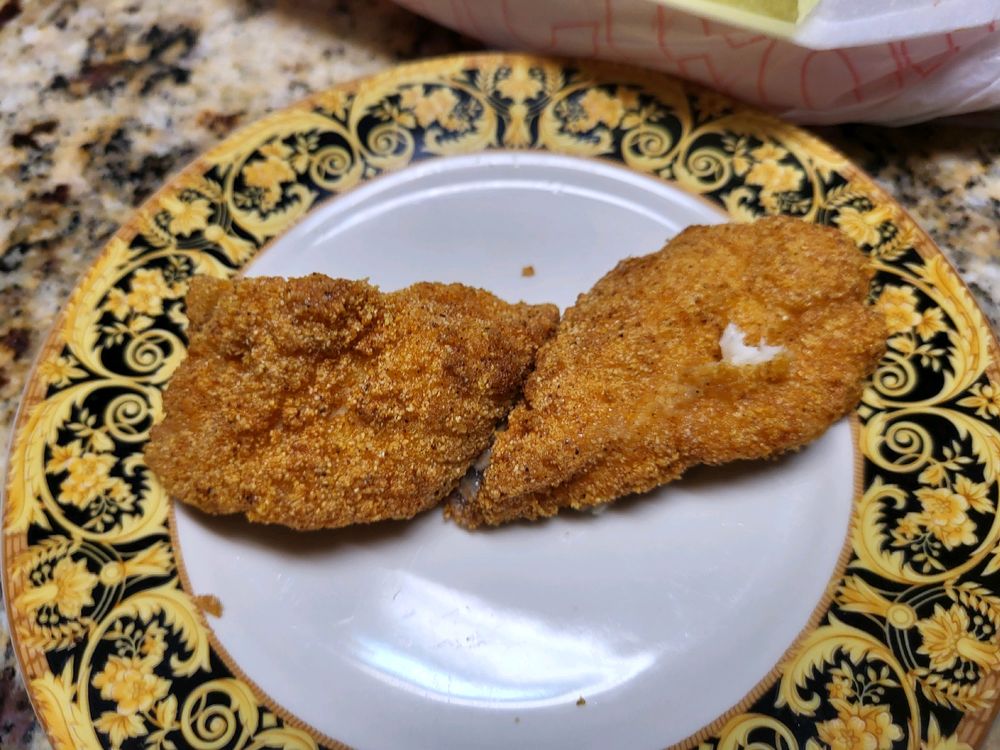 Food from Ronnie's Catfish & More