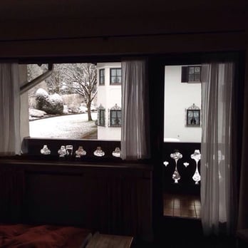 Das Schönanger - Beautiful balcony in room - Vacation Rentals Near Me - Grainau, BY