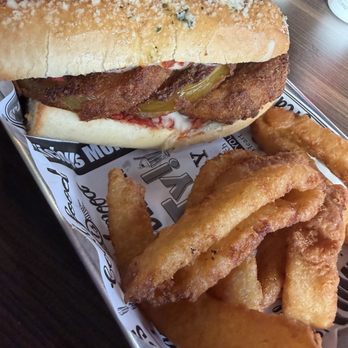 Harry E Hopskins Brewey & Kitchen - Parmesan fried green tomatoes sandwich - Brewpubs Near Me - Canonsburg, Pennsylvania Harry E Hopskins Brewey & Kitchen - Parmesan fried green tomatoes sandwich - Brewpubs Near Me - Canonsburg, Pennsylvania