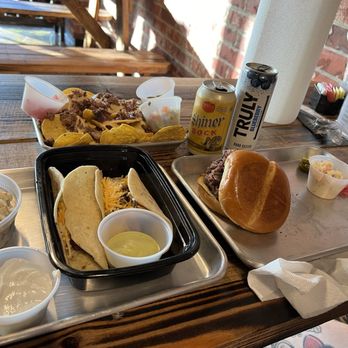 Strouderosa BBQ - Brisket tacos, brisket sandwich, nachos, peach cobbler churros. - Barbeque Near Me - Dallas, Texas Strouderosa BBQ - Brisket tacos, brisket sandwich, nachos, peach cobbler churros. - Barbeque Near Me - Dallas, Texas