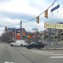 Sunoco - View with the historic Bellevue sign
