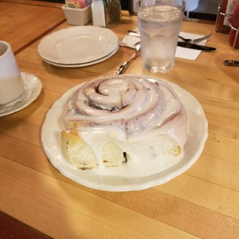 Maltby Cafe - Cinnamon roll - American Near Me - Snohomish, Washington Maltby Cafe - Cinnamon roll - American Near Me - Snohomish, Washington