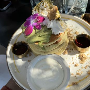 Bistrology - Pancake Pistachio crumble - Breakfast & Brunch Near Me - Miramar Beach, Florida Bistrology - Pancake Pistachio crumble - Breakfast & Brunch Near Me - Miramar Beach, Florida
