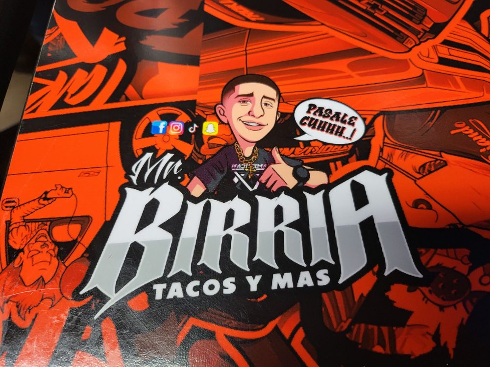 Mr Birria Tacos y Mas Logo