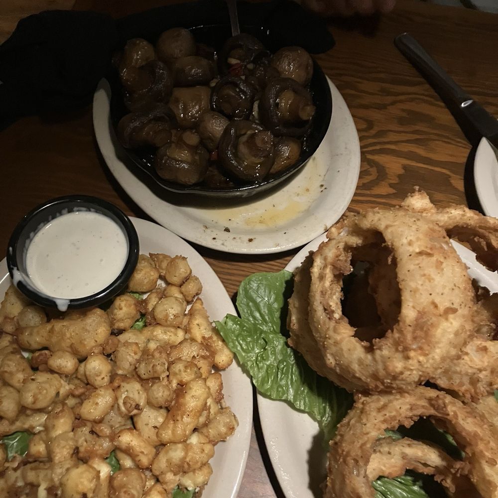 Popeye's Chop House - Cheese Curds, Onion Rings, Skillet Mushrooms - Steakhouses Near Me - Breese, Illinois