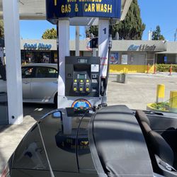 San Leandro Gas & Car Wash