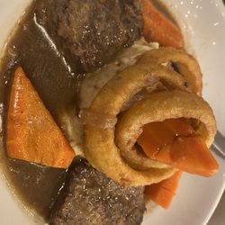Fitzy's Pub - Beef short rib