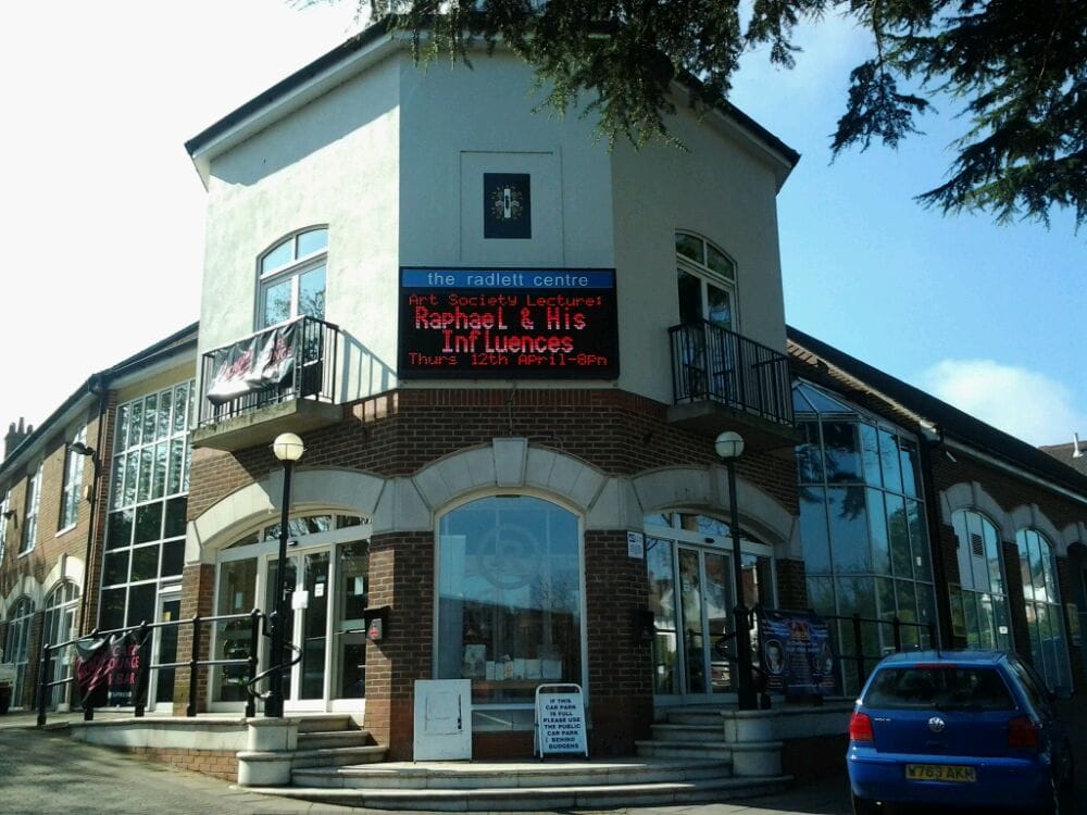 RADLETT CENTRE 1 Aldenham Avenue, Radlett, Hertfordshire, United
