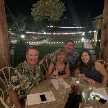 The Vineyard Rose Restaurant - Nice atmosphere - New American Near Me - Temecula, California The Vineyard Rose Restaurant - Nice atmosphere - New American Near Me - Temecula, California