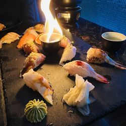 Sakana Sushi & Oyster Bar - Aburi sushi set A, 6 pieces sushi and 6 pieces aburi sushi $25