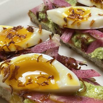 Decker Kitchen - Graham's Avocado toast at the fabulous Decker Kitchen in Thousand Oaks. - New American Near Me - Agoura Hills, California