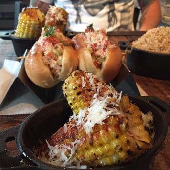 Kraft House No. 5 - Appetizers galore! Cast iron corn, smoked lobster rolls, and Mac and cheese. - New American Near Me - Powell, Ohio Kraft House No. 5 - Appetizers galore! Cast iron corn, smoked lobster rolls, and Mac and cheese. - New American Near Me - Powell, Ohio