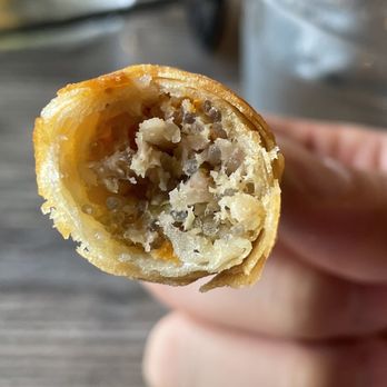 Pho Old Saigon - Inside of their spring roll - Vietnamese Near Me - Honolulu, Hawaii