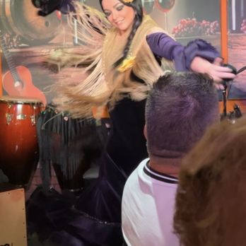 La Bodeguita Restaurant - Dancer, entertainment - Spanish Near Me - Hialeah, Florida