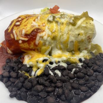 Sagche's Coffee House - Christmas chile breakfast burrito with black beans - Breakfast & Brunch Near Me - Santa Fe, New Mexico Sagche's Coffee House - Christmas chile breakfast burrito with black beans - Breakfast & Brunch Near Me - Santa Fe, New Mexico