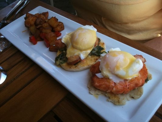 DW Bistro by null