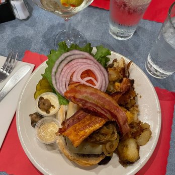 Tessaro's - Kelly burger - bacon, caramelized onion, mushroom, Gouda. Home fries as the side! - Steakhouses Near Me - Pittsburgh, Pennsylvania Tessaro's - Kelly burger - bacon, caramelized onion, mushroom, Gouda. Home fries as the side! - Steakhouses Near Me - Pittsburgh, Pennsylvania