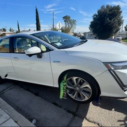 Towing because this vehicle sold by Bill Write Toyota is defective. Towing because this vehicle sold by Bill Write Toyota is defective.