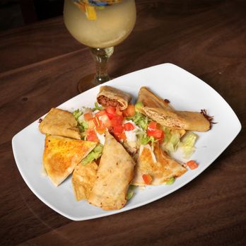 Los Tres Amigos - Sampler - Mexican Near Me - Owosso, Michigan