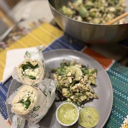 Tuna Wrap Tuna, spinach, avocado  & feta or goat cheese. Salad kale crunch.