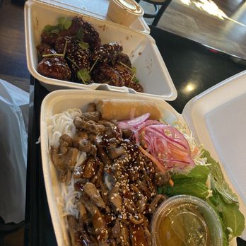 Pho Saigon Cafe - Vermicelli chicken - Vietnamese Near Me - Bethel Park, Pennsylvania Pho Saigon Cafe - Vermicelli chicken - Vietnamese Near Me - Bethel Park, Pennsylvania