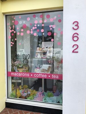 Le Macaron French Pastries by null