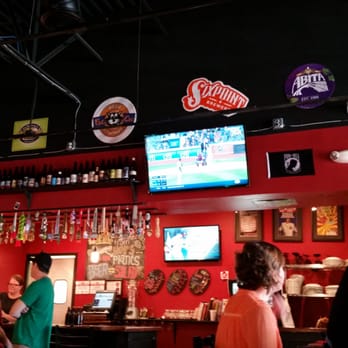 Catch 22 Gastropub - Bar - New American Near Me - Athens, Georgia