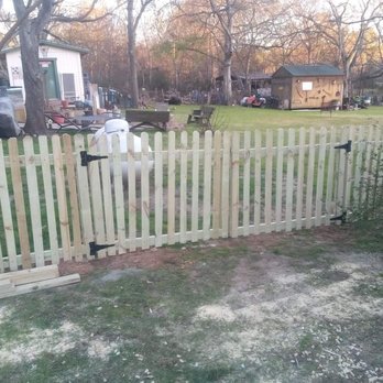 Raines Fencing - Fences & Gates Near Me Raines Fencing - Fences & Gates Near Me