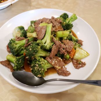 Yum Yum Cafe - Beef with Broccoli - Cantonese Near Me - Seattle, Washington Yum Yum Cafe - Beef with Broccoli - Cantonese Near Me - Seattle, Washington