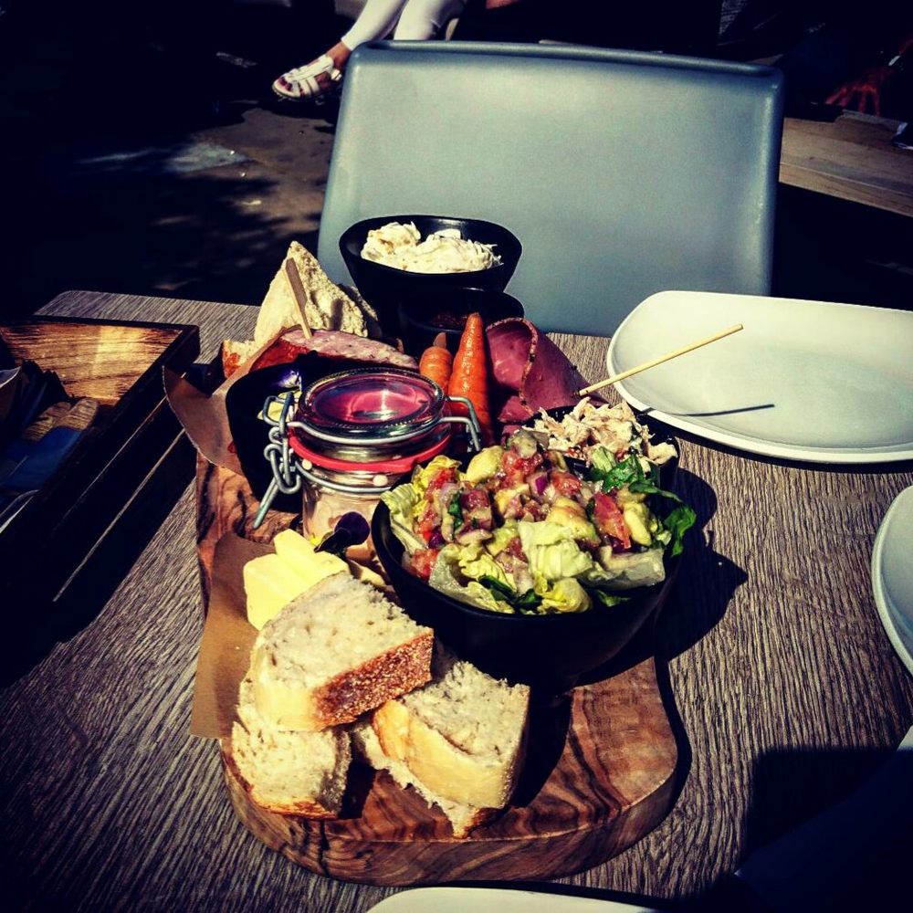 Dukes 92 - Omg what an amazing treat this was! Sharing platter for 3 people! A bargain and very filling for a summer snack! - Pubs Near Me - Manchester, XGM