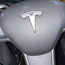 Mills Prestige Driving - Tesla Model Y