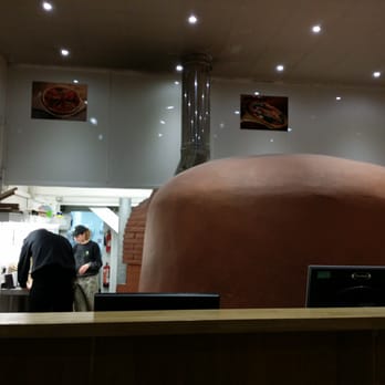 Basilico - Pizza Near Me - London, XGL